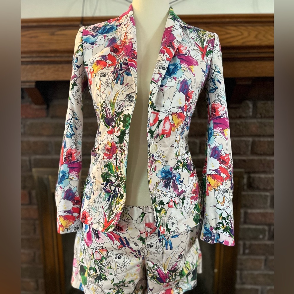 Express size 4 Floral 2-piece set